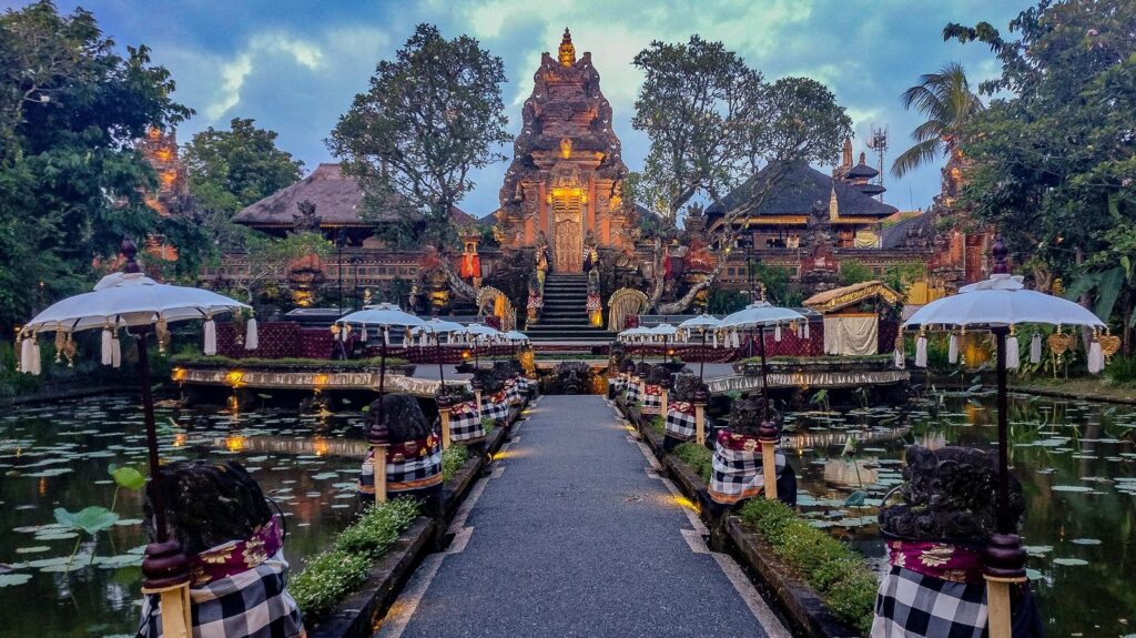Pura Taman Saraswati - Best Places You Should Visit in Ubud