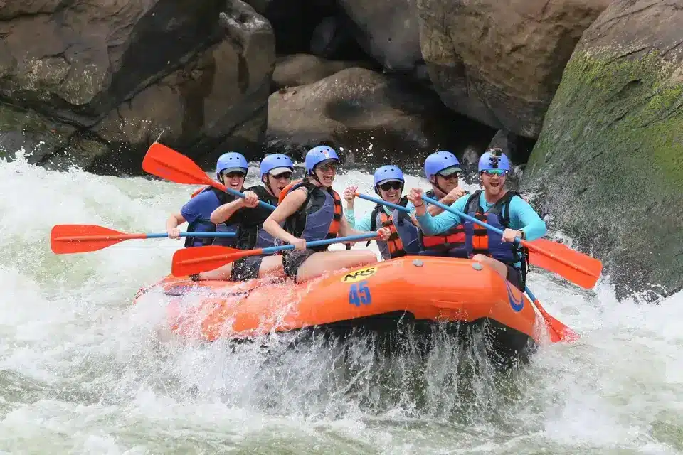 Rafting for Exploring Rivers in Ubud in a Group 