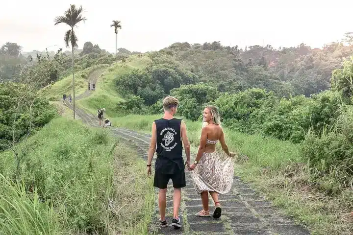 Romantic Stroll Along Campuhan Ridge Walk